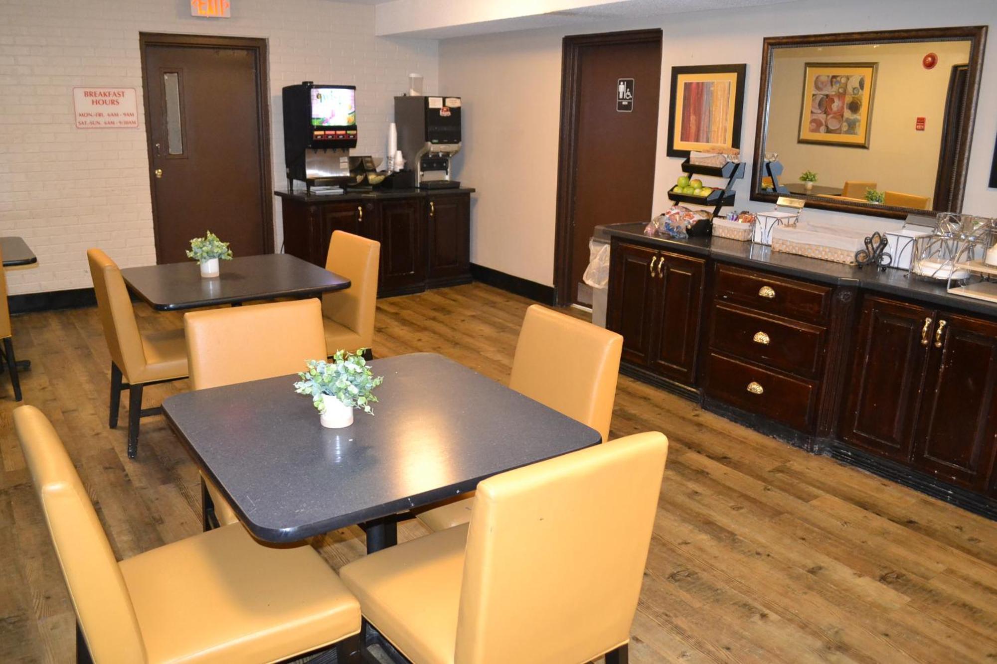 Dayspring Extended Stay Greensboro Extérieur photo