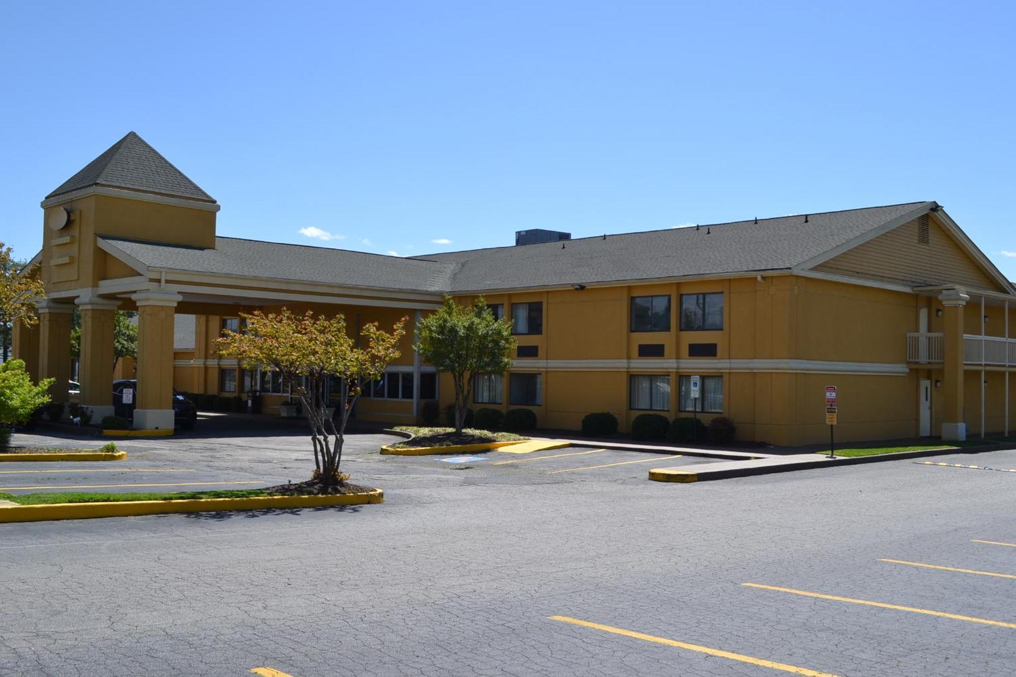 Dayspring Extended Stay Greensboro Extérieur photo