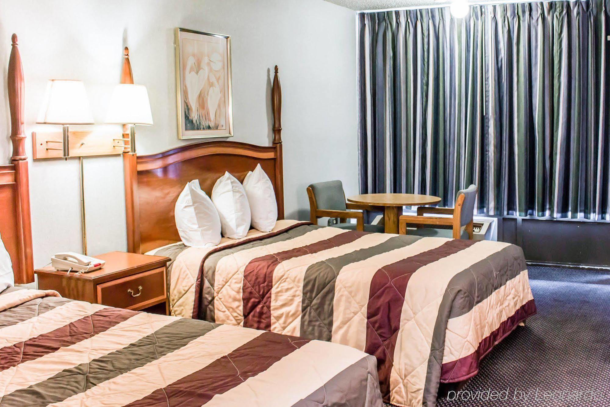 Dayspring Extended Stay Greensboro Extérieur photo