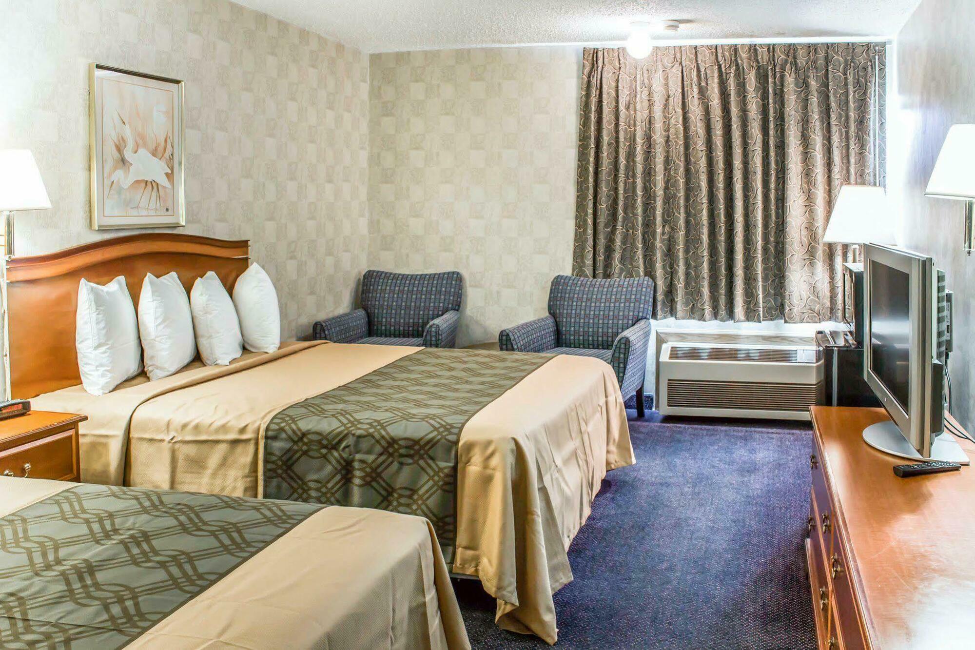 Dayspring Extended Stay Greensboro Extérieur photo